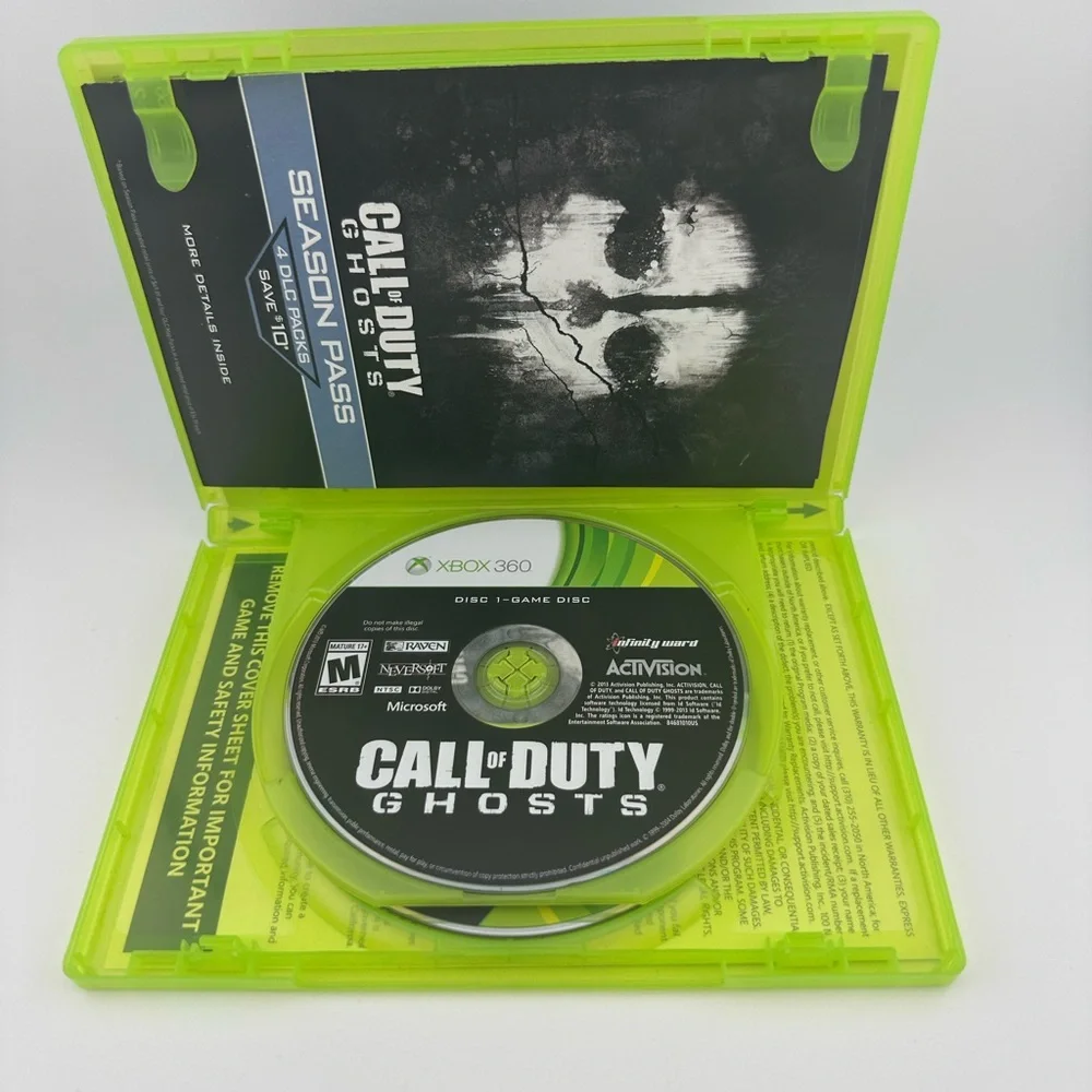 Microsoft Xbox 360 Call of Duty Ghosts Black and Green